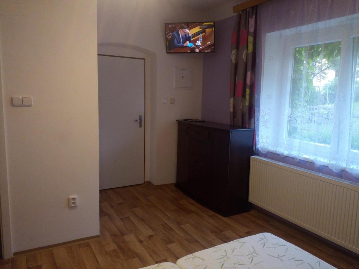 Apartmany Nad Parkem Lipová-lázně Buitenkant foto